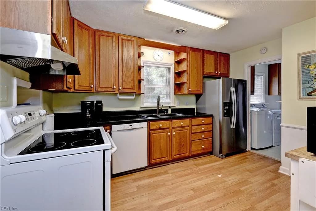268 James River DR, NEWPORT NEWS VA 23601 thumb 10