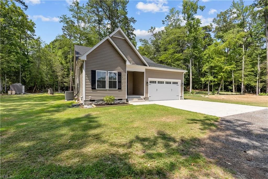 1734 Angus RD, HAYES VA 23072 - Photo 4