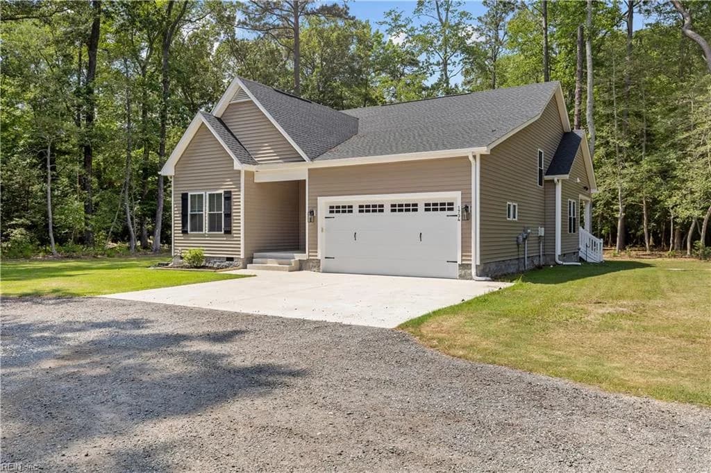 1734 Angus RD, HAYES VA 23072 - Photo 5