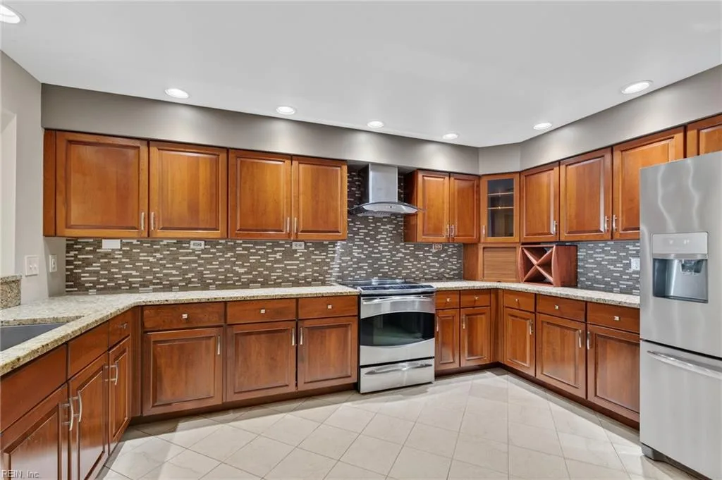 475 Water ST #802, PORTSMOUTH VA 23704 thumb 6