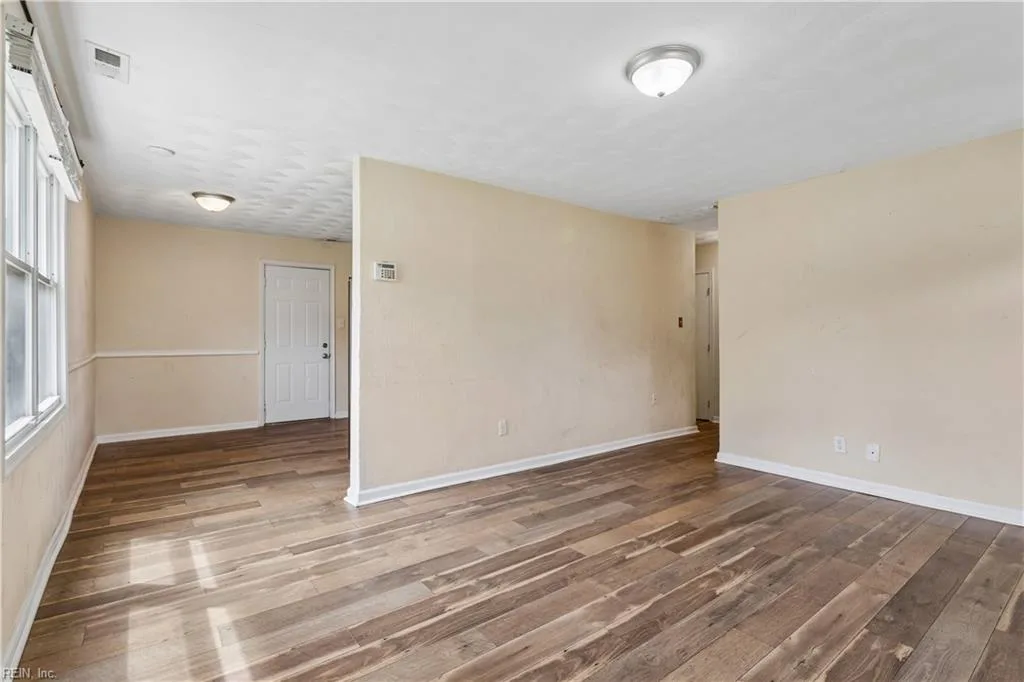2916 Berkley AVE, CHESAPEAKE VA 23325 - Photo 5