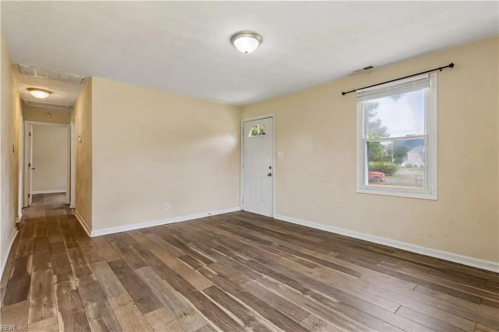 2916 Berkley AVE, CHESAPEAKE VA 23325 thumb 6