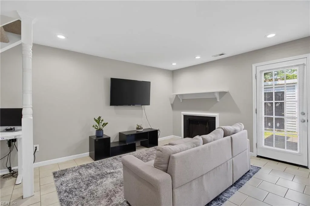 1513 Benton CT, VIRGINIA BEACH VA 23453 thumb 10