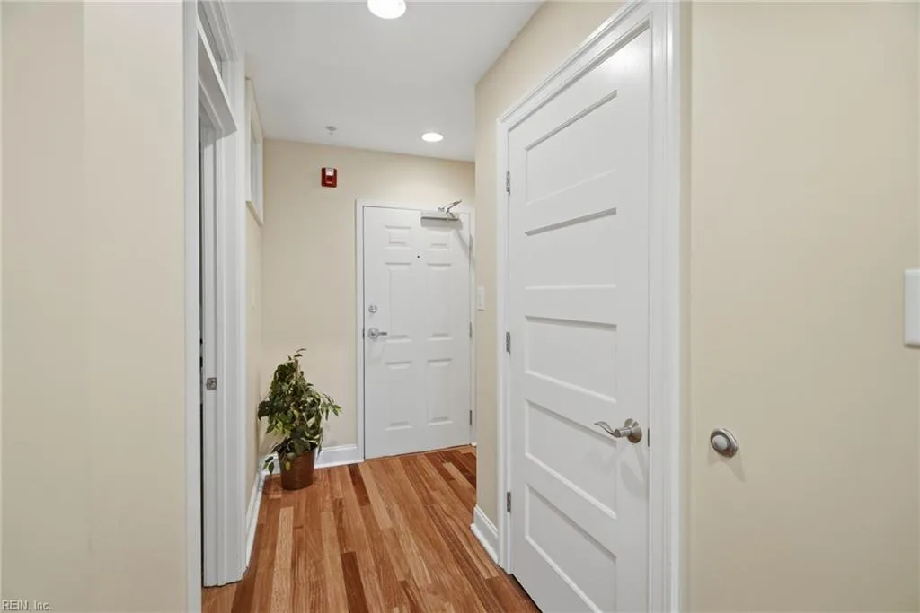 426 Granby ST #2C, NORFOLK VA 23510 thumb 6