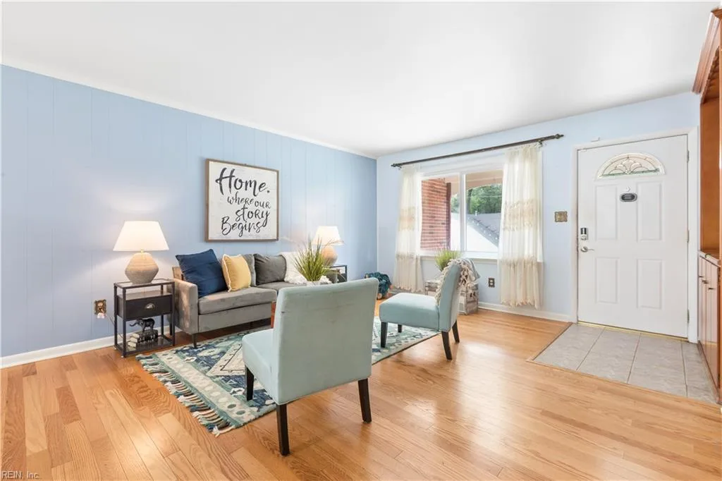 702 Essex Park DR, HAMPTON VA 23669 thumb 12