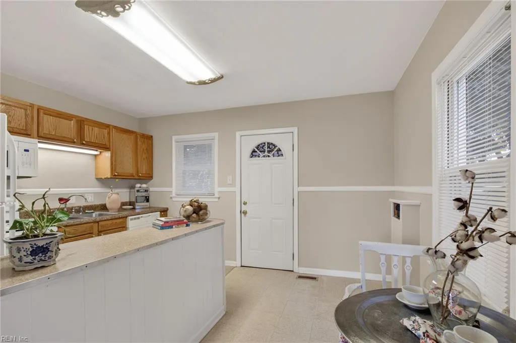 2115 Columbus AVE, PORTSMOUTH VA 23704 thumb 9