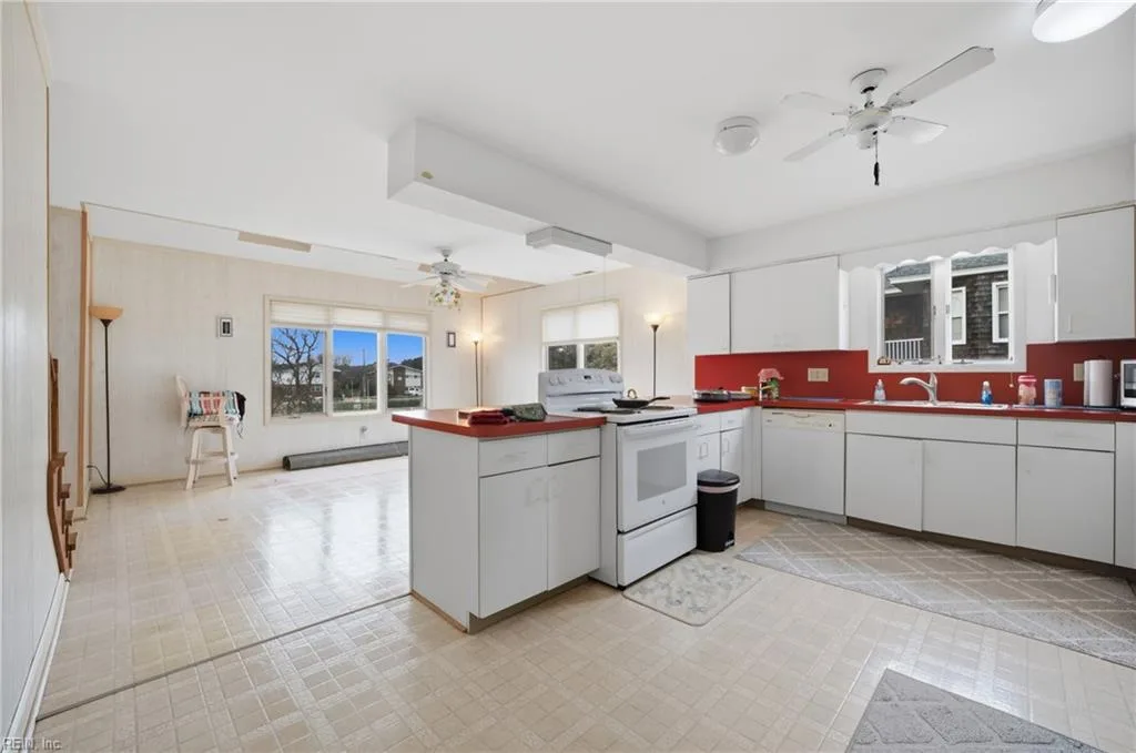 842 West Ocean View (A-B) AVE, NORFOLK VA 23503 thumb 9
