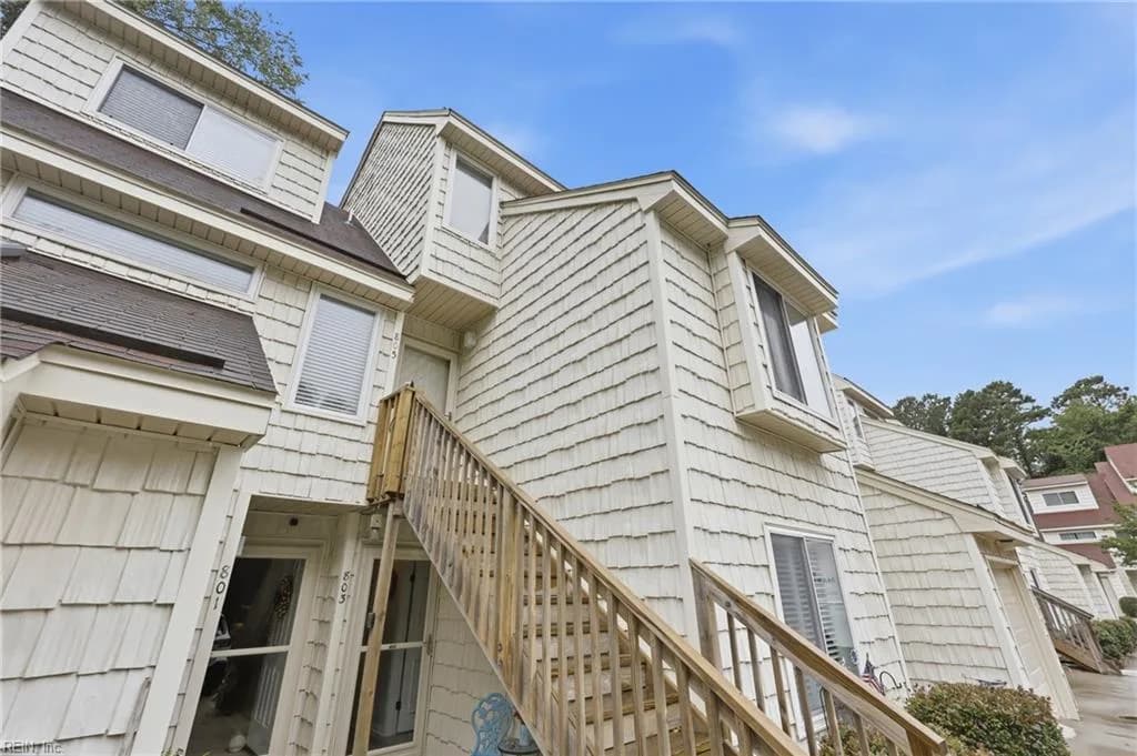 805 Virginia CT, VIRGINIA BEACH VA 23451 - Photo 4
