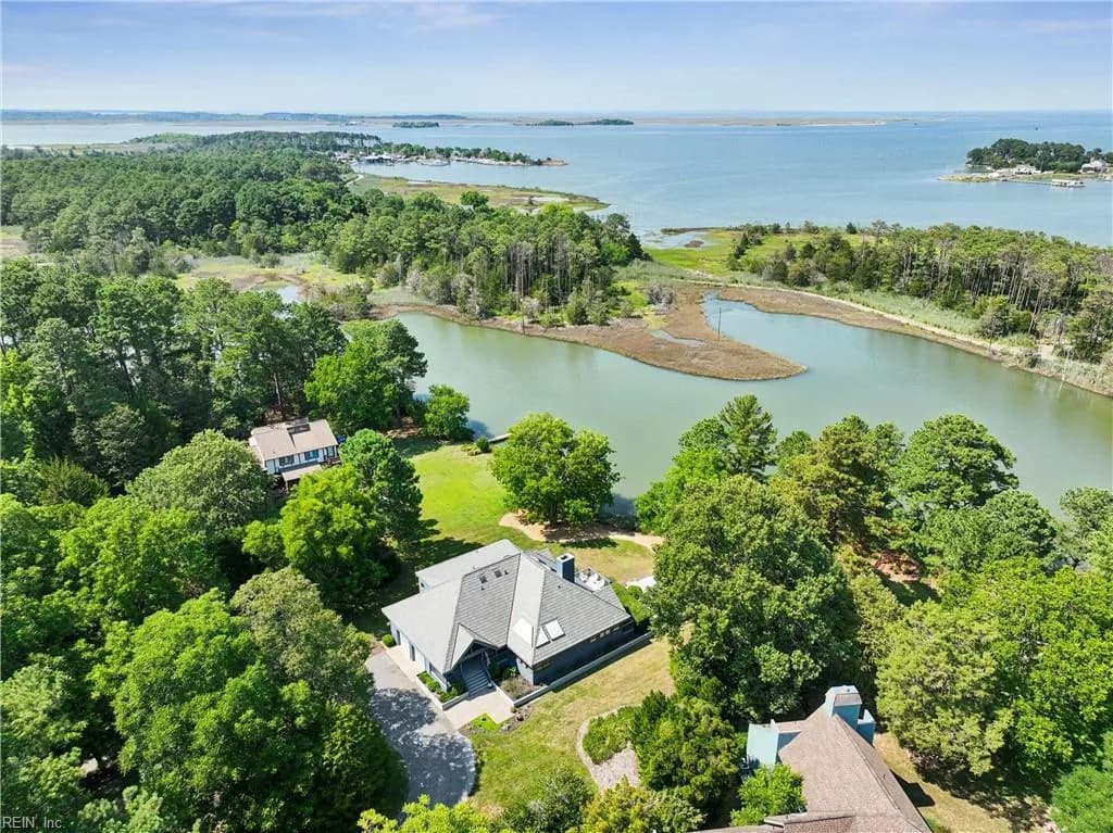 70 Finns Point LN, HAMPTON VA 23669 - Photo 3