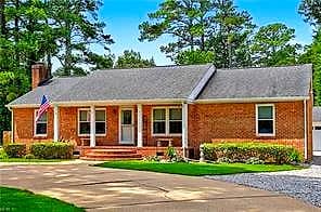 858 Waters RD, CHESAPEAKE VA 23322 thumb 3