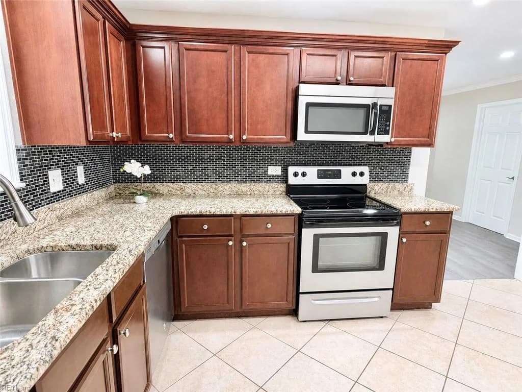4028 Foxwood DR, VIRGINIA BEACH VA 23462 thumb 7