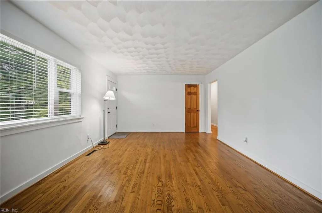 2301 Inlynnview RD, VIRGINIA BEACH VA 23454 - Photo 5