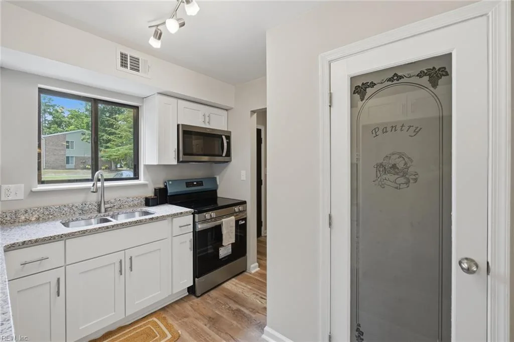 115 Windsor Pines WAY #C, NEWPORT NEWS VA 23608 thumb 6