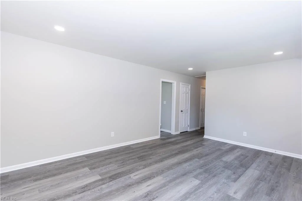 724 Lucas Creek RD, NEWPORT NEWS VA 23602 thumb 6