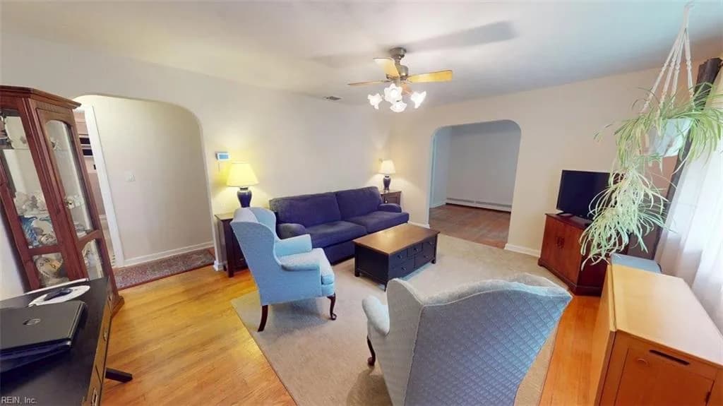 275 Toy AVE, VIRGINIA BEACH VA 23462 - Photo 4