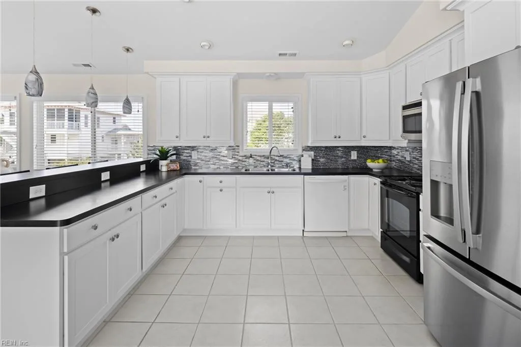 2737 Sandfiddler RD, VIRGINIA BEACH VA 23456 thumb 12