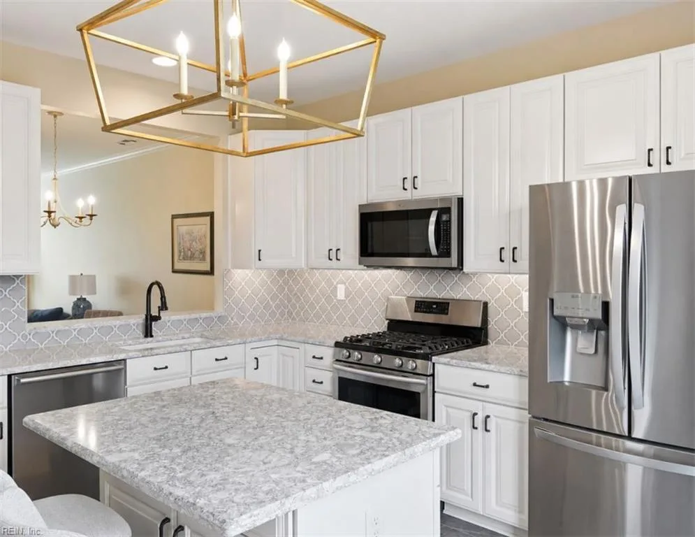 1425 Otterbourne CIR, CHESAPEAKE VA 23320 thumb 12