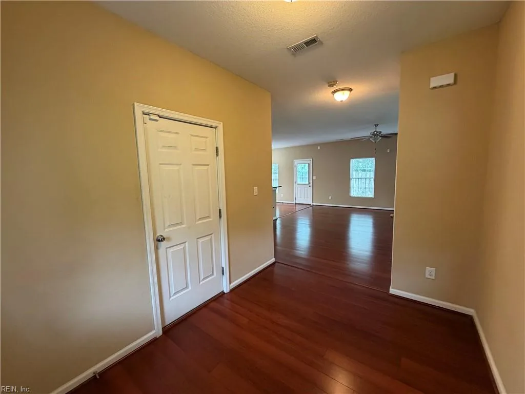 2960 Verdun AVE, NORFOLK VA 23509 - Photo 3