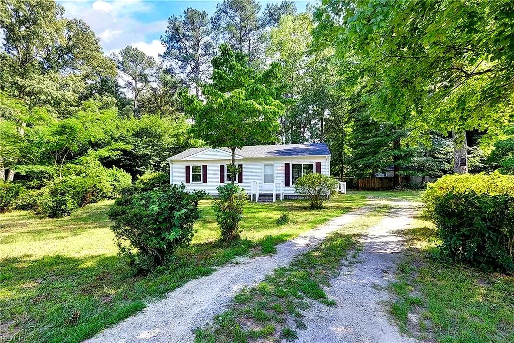 119 Williamson DR, WILLIAMSBURG VA 23188 - Photo 4