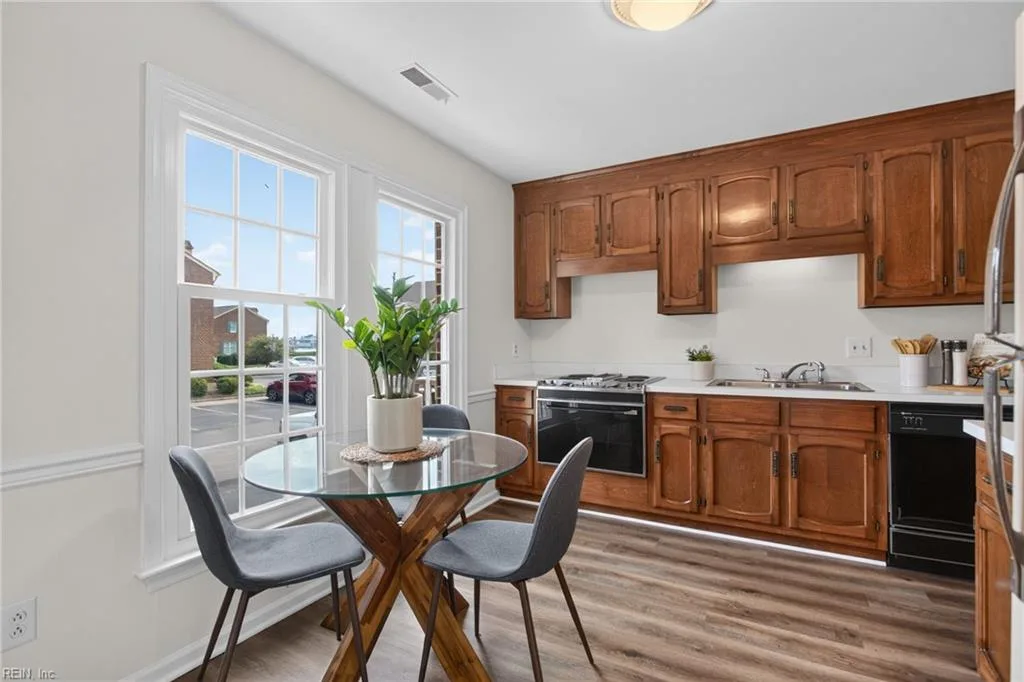 306 Worthington SQ, PORTSMOUTH VA 23704 - Photo 4