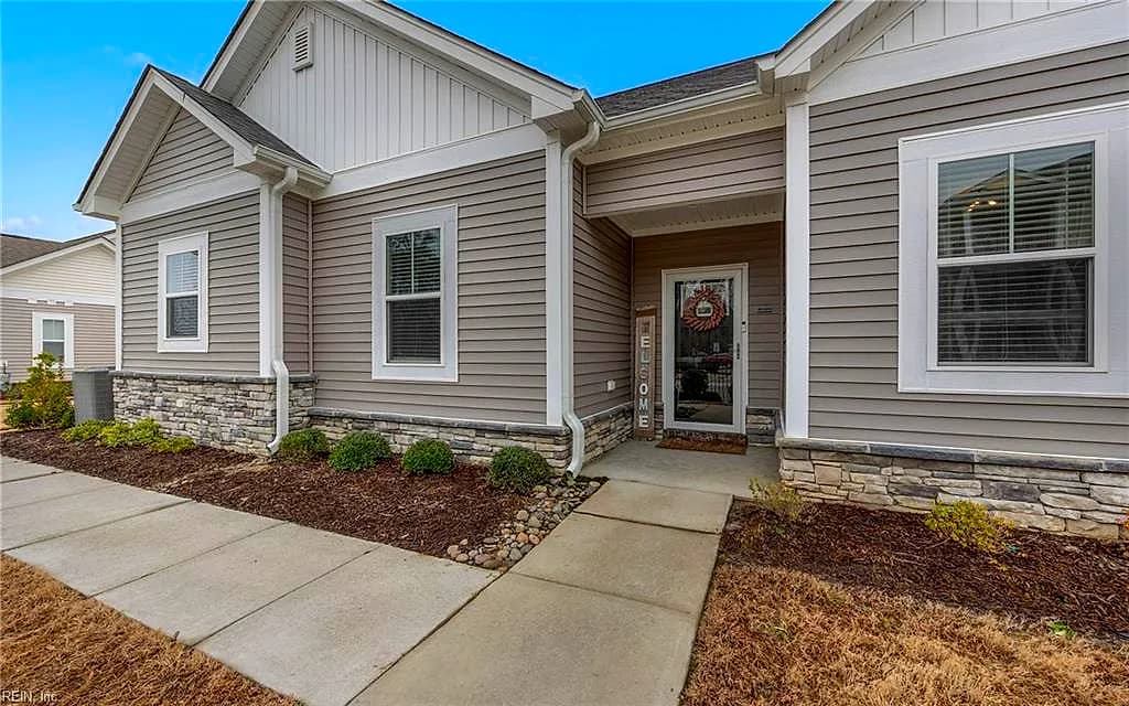 1301 Acadian DR #D, SUFFOLK VA 23434 - Main photo