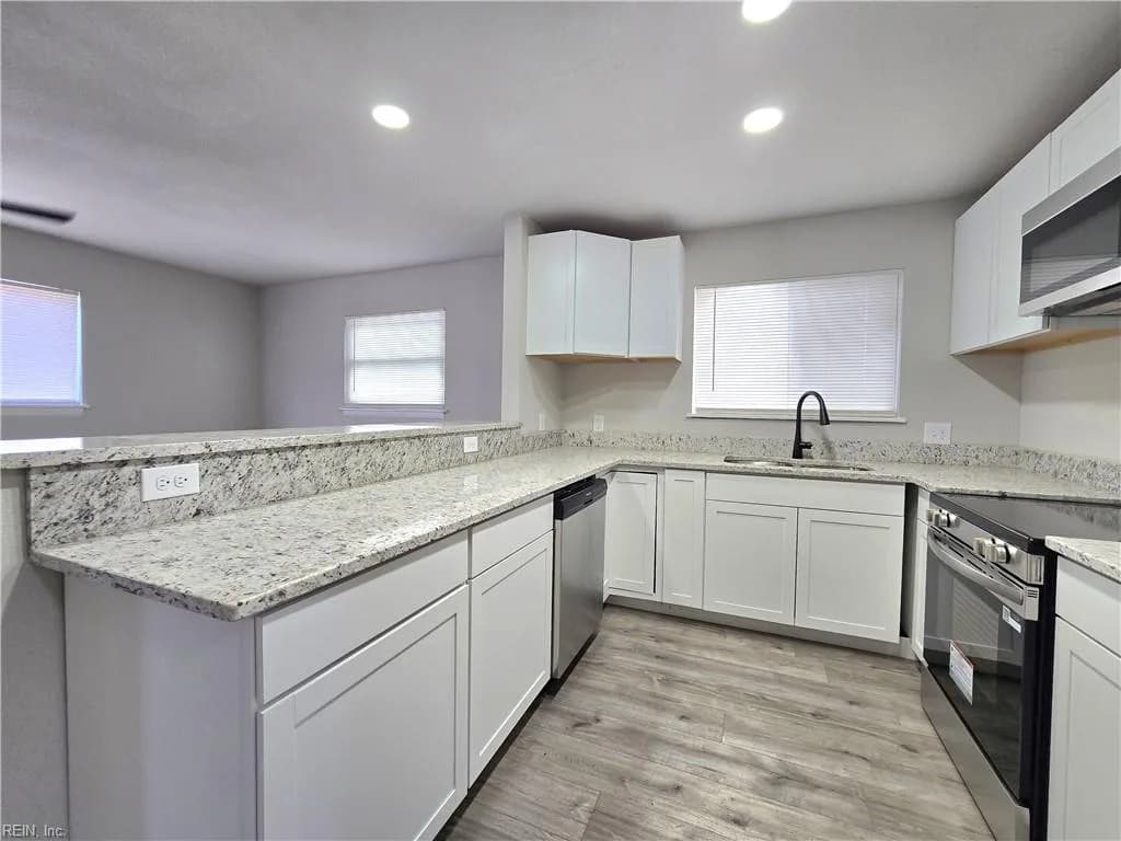 651 26th ST, NEWPORT NEWS VA 23607 thumb 8
