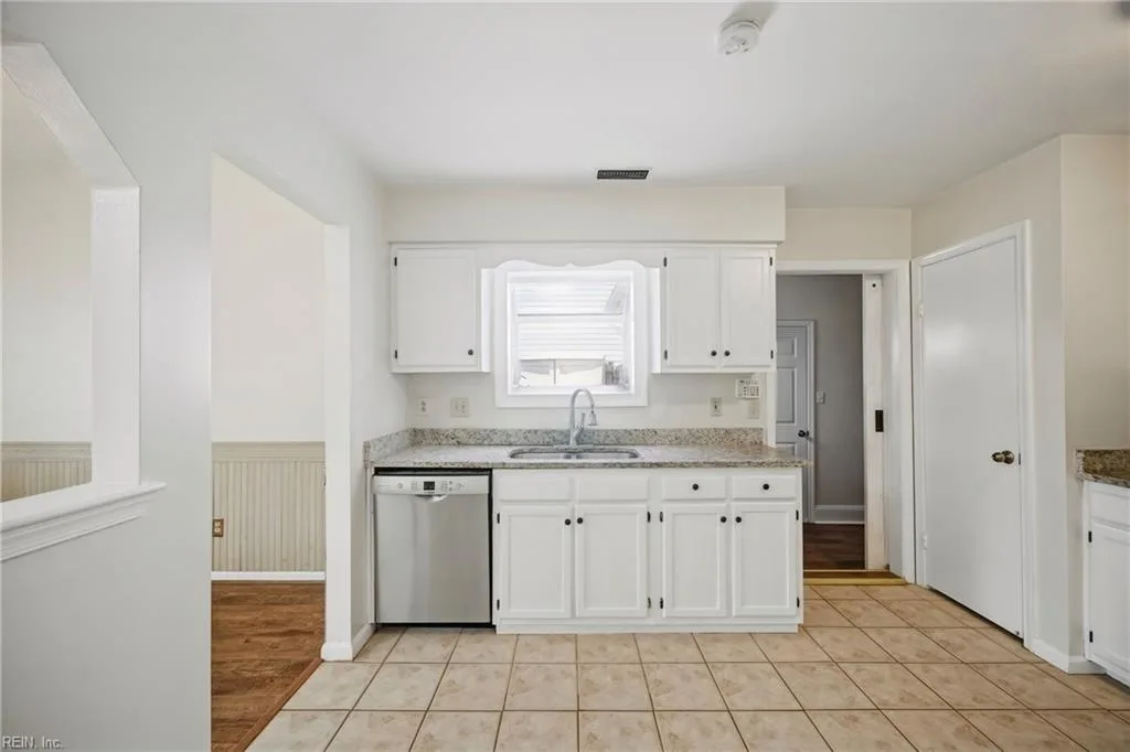 1917 Fayson CT, VIRGINIABEACH VA 23464 thumb 11