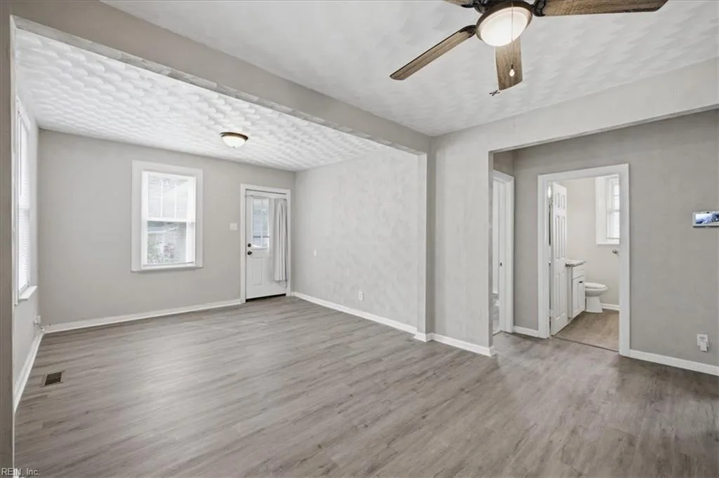 91 Gillis RD, PORTSMOUTH VA 23702 - Photo 5