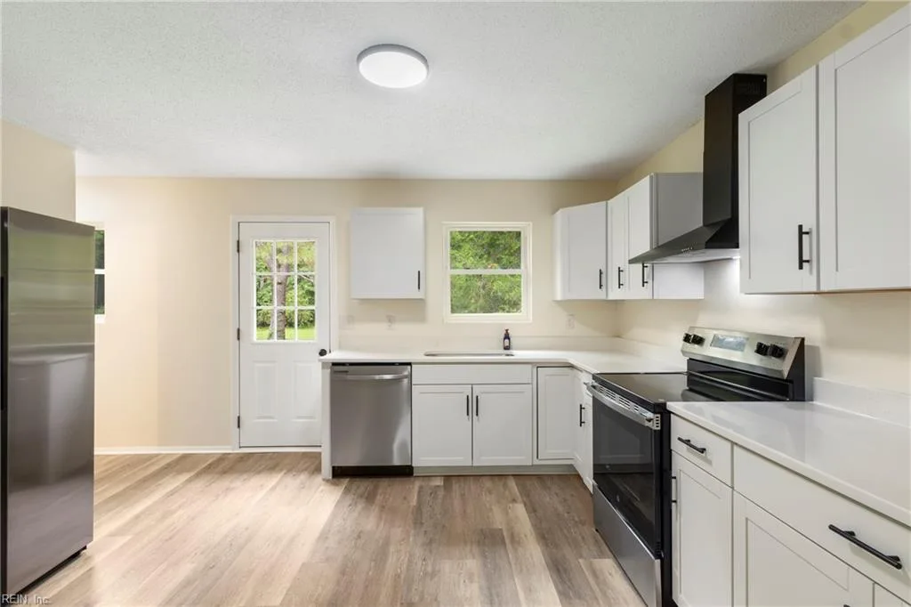 2239 Stratton Major RD, SHACKLEFORDS VA 23156 thumb 9