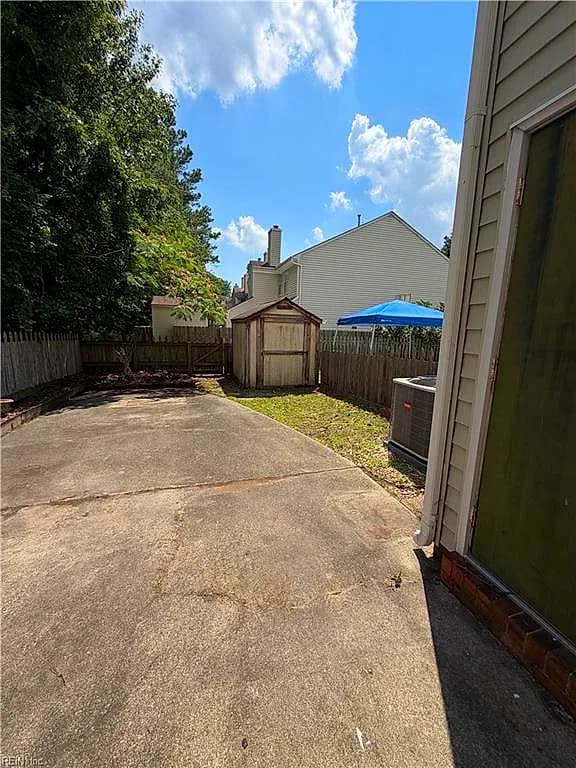 709 Montrose CT, CHESAPEAKE VA 23320 thumb 6