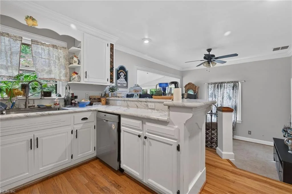 4833 Colonial LN, PORTSMOUTH VA 23703 thumb 10