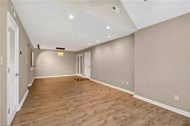 1120 Ocean Trace LN #301, VIRGINIA BEACH VA 23451 thumb 7