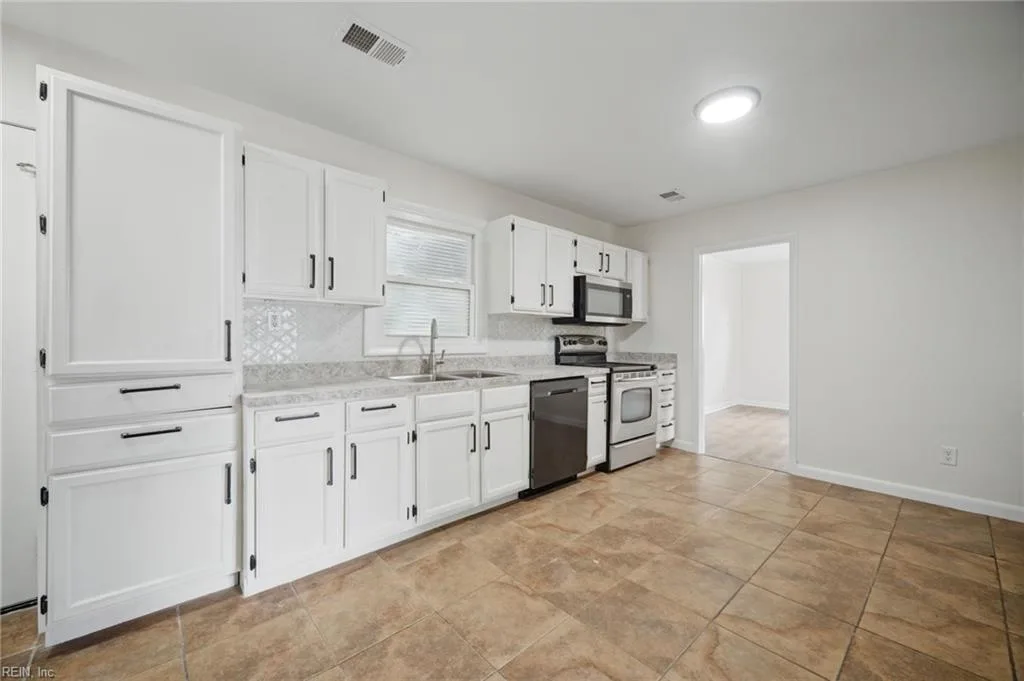 7416 Davidson ST, NORFOLK VA 23513 thumb 11