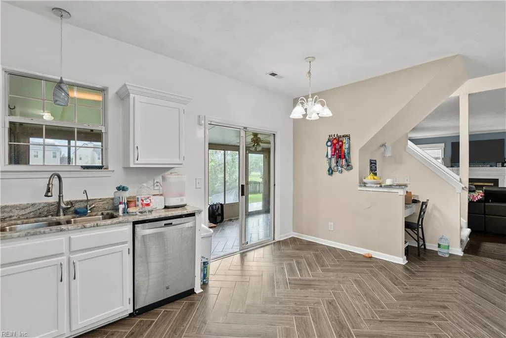 6410 Yorkshire DR, SUFFOLK VA 23435 thumb 6