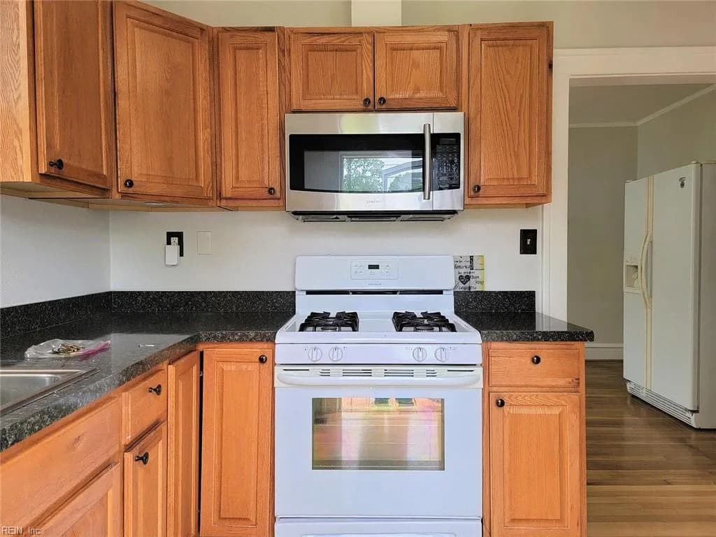 69 Greenbriar AVE, HAMPTON VA 23661 thumb 6