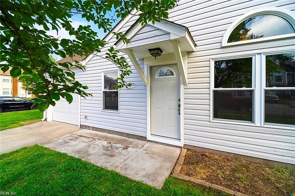 1254 CORKWOOD CIR, CHESAPEAKE VA 23320 - Photo 2