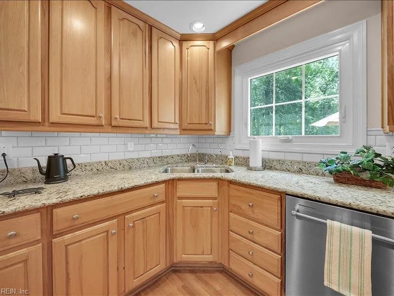 2025 Hallmark WAY, CHESAPEAKE VA 23323 thumb 9
