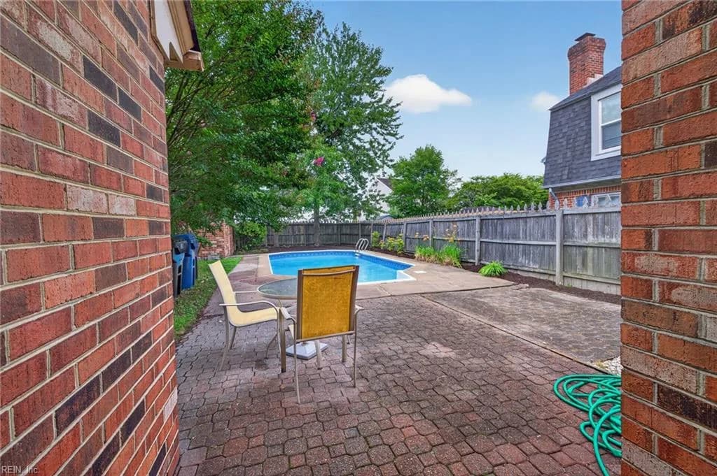 310 Boerum CT, VIRGINIA BEACH VA 23452 - Photo 4