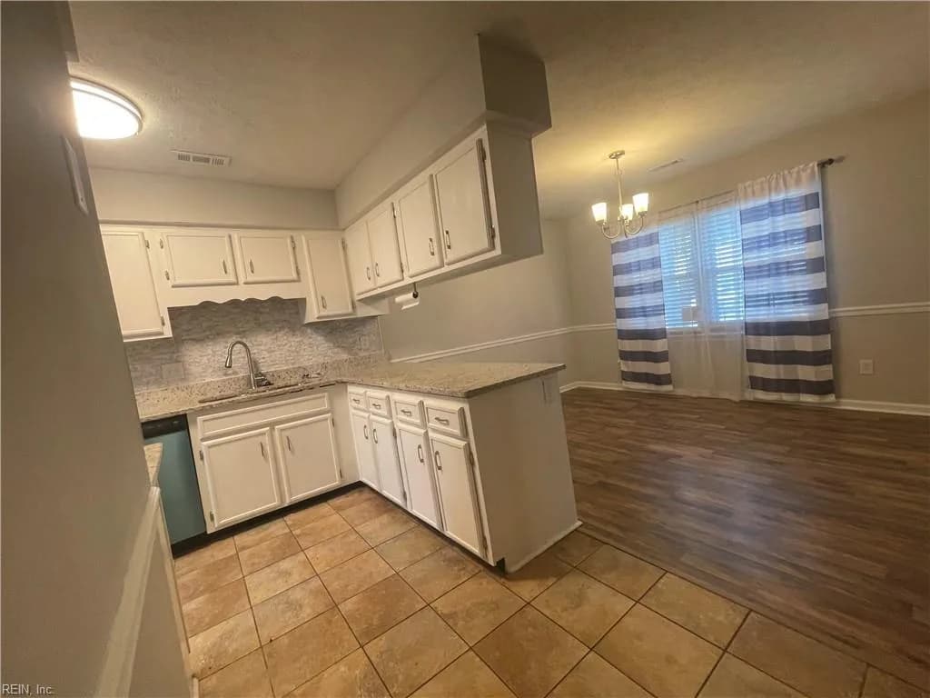 187 Loch CIR, HAMPTON VA 23669 thumb 7
