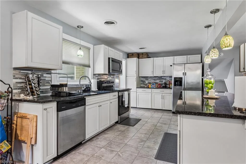 33 Green CT, NEWPORTNEWS VA 23601 thumb 12
