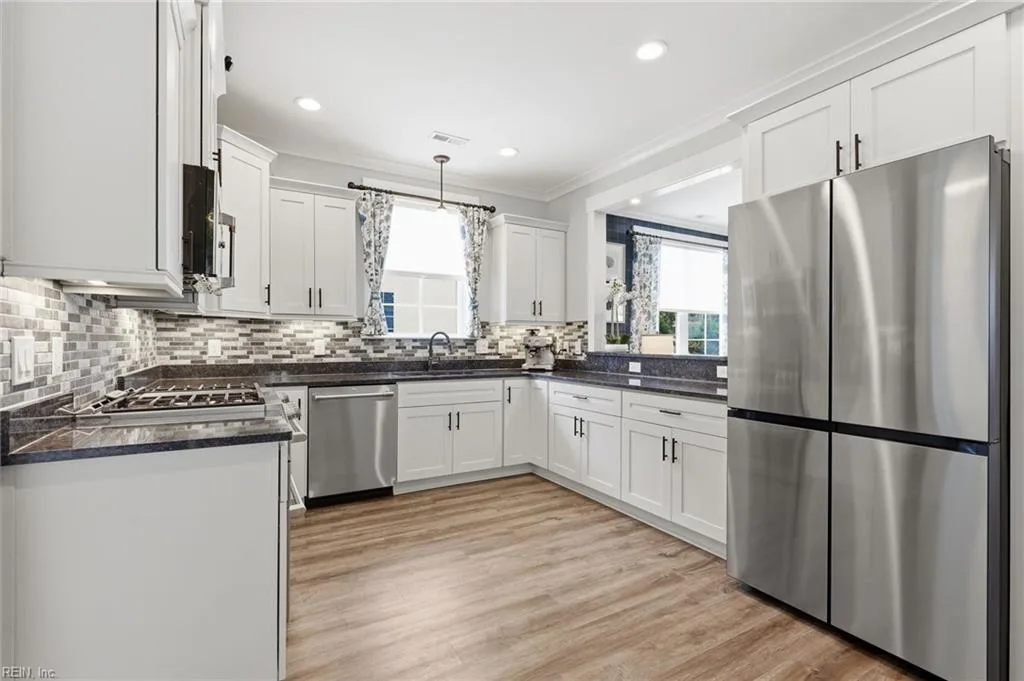 9604 6th Bay Street NONE, NORFOLK VA 23518 thumb 12