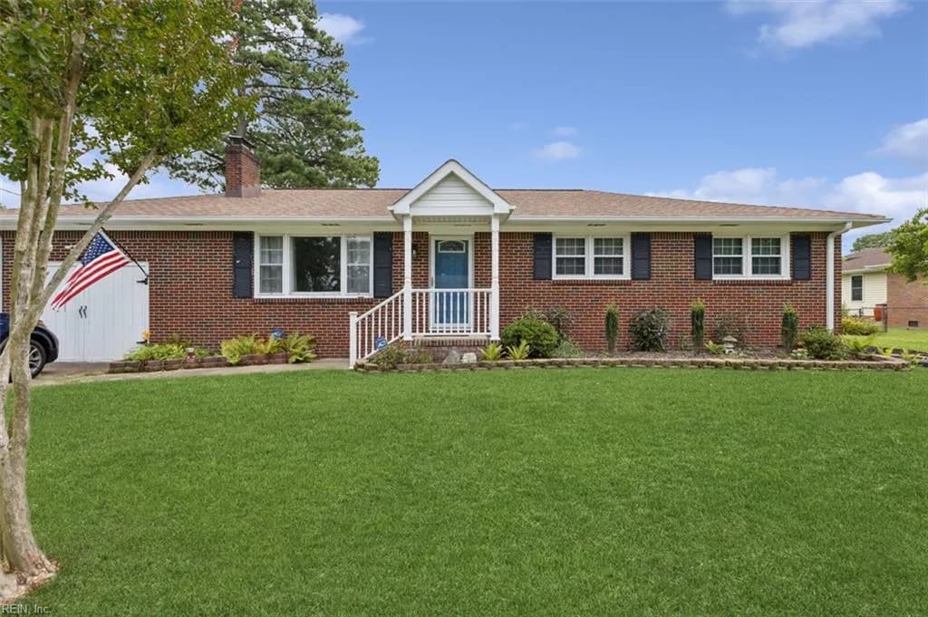 224 Essex DR, CHESAPEAKE VA 23320 - Photo 3