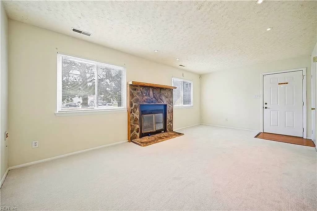 1331 Sierra DR, VIRGINIA BEACH VA 23453 - Photo 5