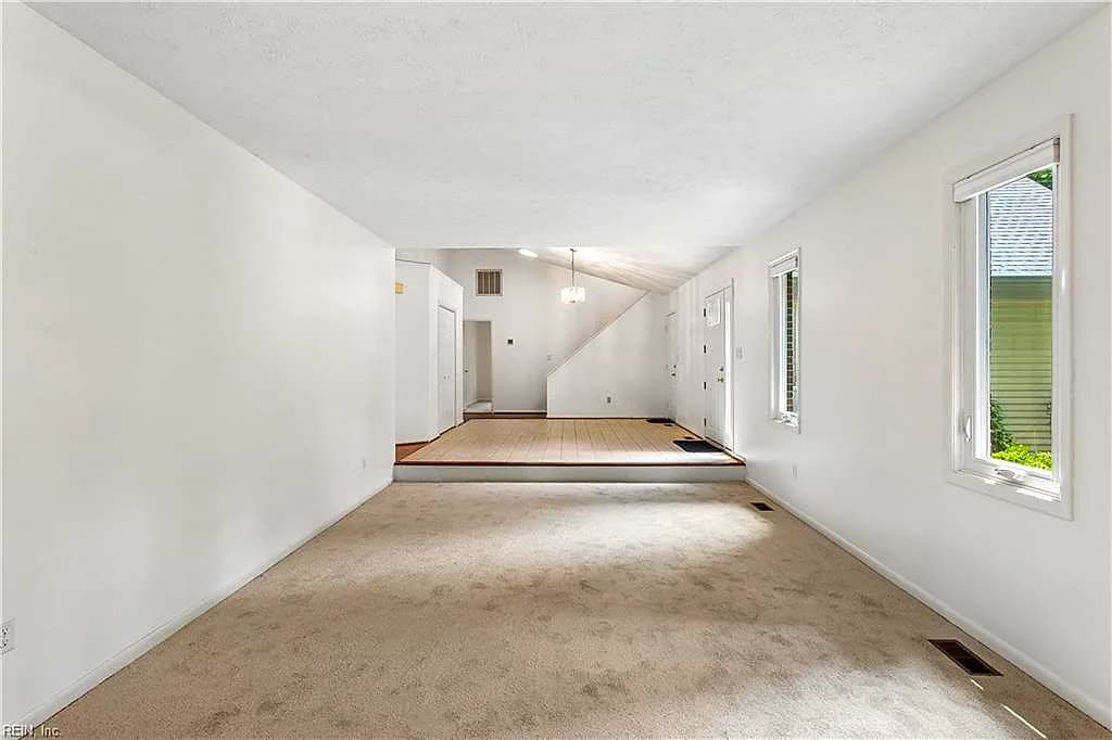 107 Sun Rise WAY, YORKTOWN VA 23693 - Photo 5