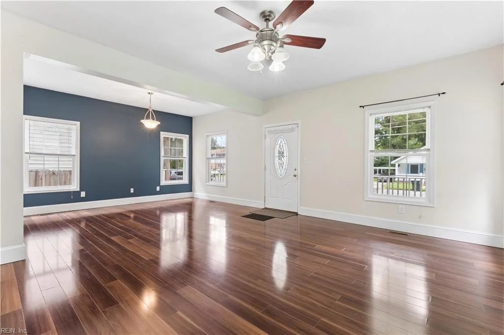 555 1st AVE, SUFFOLK VA 23434 thumb 11