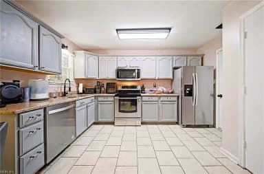 9 Centre Port CIR, PORTSMOUTH VA 23703 thumb 6