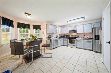 9 Centre Port CIR, PORTSMOUTH VA 23703 thumb 7