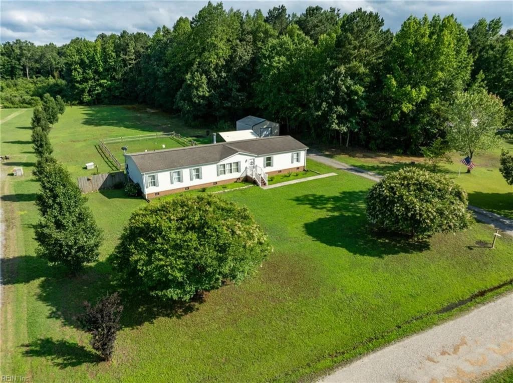 185 Jenkins Neck RD, DUTTON VA 23050 - Main photo