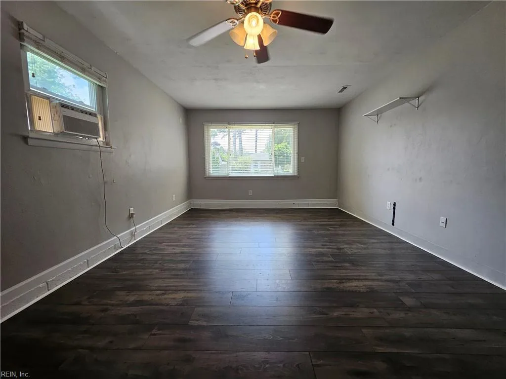 3413 Newport DR, CHESAPEAKE VA 23321 thumb 11