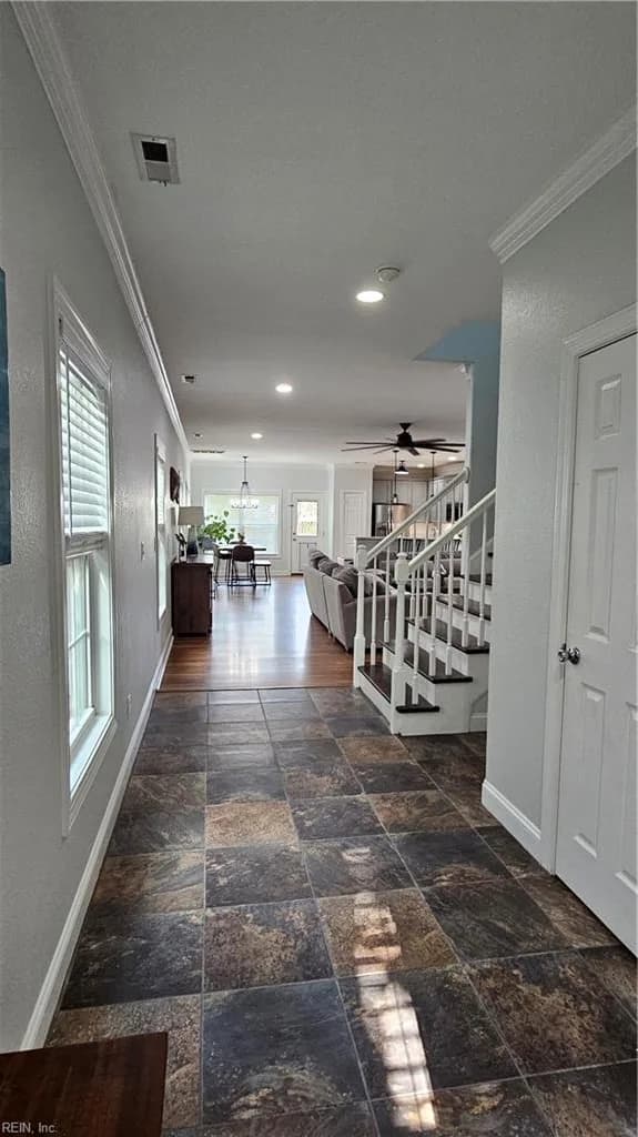122 N Budding AVE, VIRGINIA BEACH VA 23452 - Photo 3